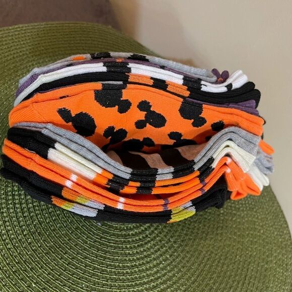 Disney Mickey Mouse Halloween women’s socks set of 10 NWT - Picture 6 of 8